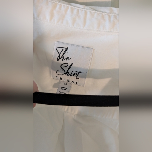 Tribal Women's Classic White Button Up Shirt with Roll-Up Sleeves L - Picture 3 of 10